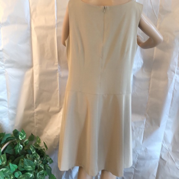 2pc lightweight blazer & Dress set. Night out, work, or day of Worship. Size 16 - Picture 6 of 13